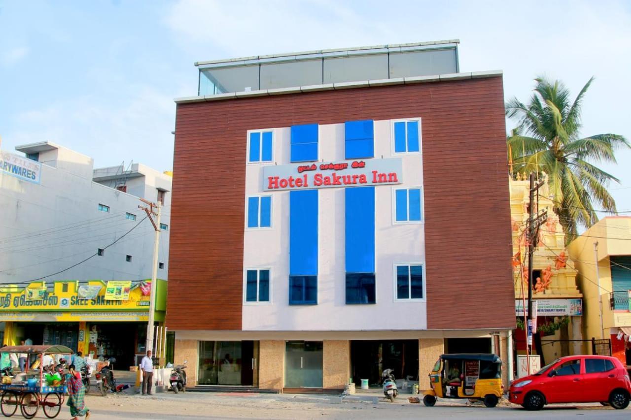 Hotel Sakura Inn Хосур Экстерьер фото
